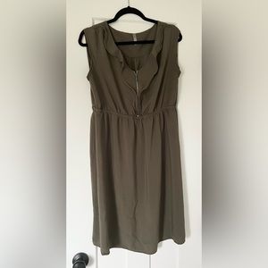 Thyme maternity nursing friendly dress size L